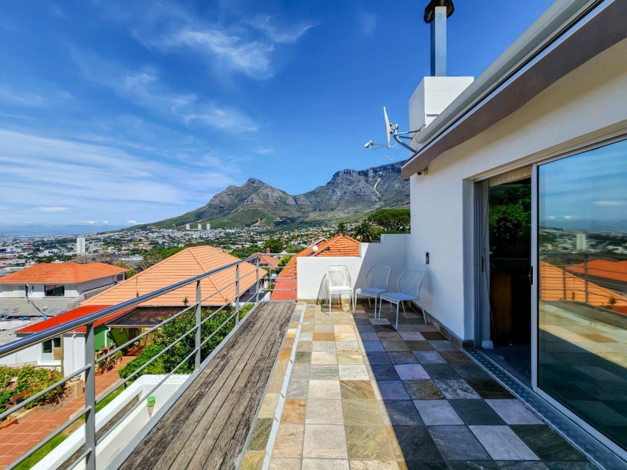 To Let 4 Bedroom Property for Rent in Tamboerskloof Western Cape